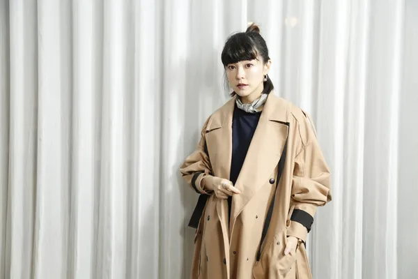 流行永遠「反」著穿！專訪服裝設計師邱美寧，出其不意的選物邏輯和穿搭訣竅
