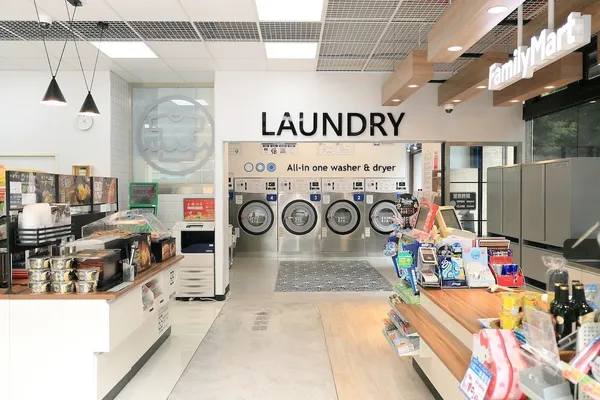 到「全家」自助洗衣！把洗衣機搬進店內，「全家」結合App打造全方位懶人自助洗衣