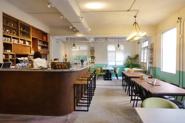 神農青舍餐酒館 內部.jpg