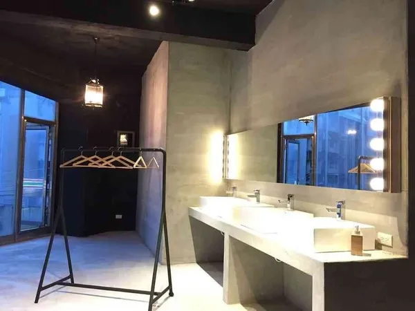台中特色青旅-PreBed有張床-3.jpg