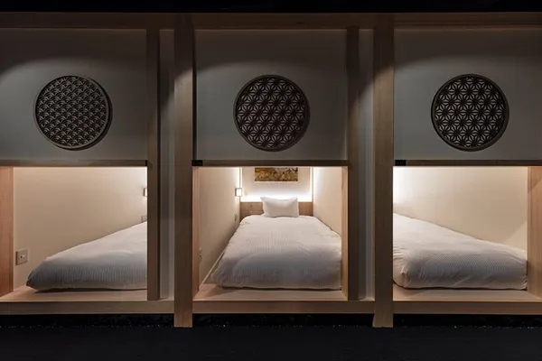 「可入住的茶室」全新膠囊旅宿體驗！以千利休的茶室為概念，打造禪意設計美學，4月東京揭幕！