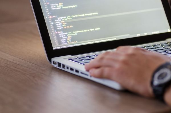  AI 衝擊職場，誰是最大受害者？Z 世代「這職缺」減少20%