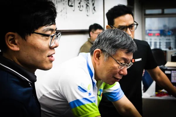 全球規模最大單車騎乘軟體,Zwift如何讓柯P、地獄主廚也變粉絲?