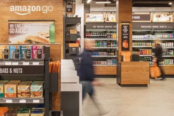 Amazon Go的顧客不必再大排長龍等結帳.jpg