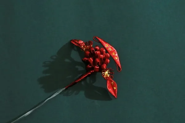 傳統春仔花是一絲絲纏繞而成.jpg