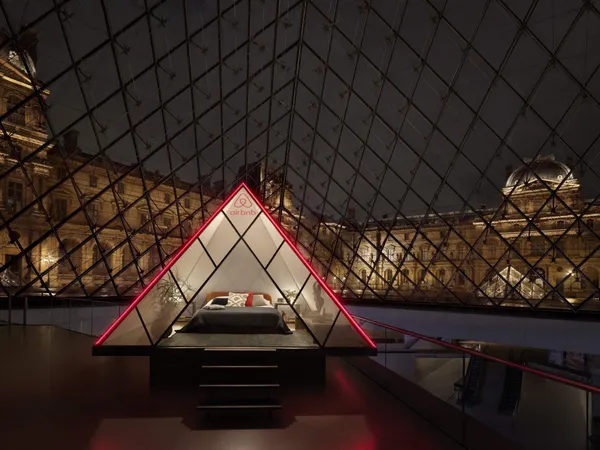 Airbnb-x-Louvre-©Julian-Abrams14-min.jpg