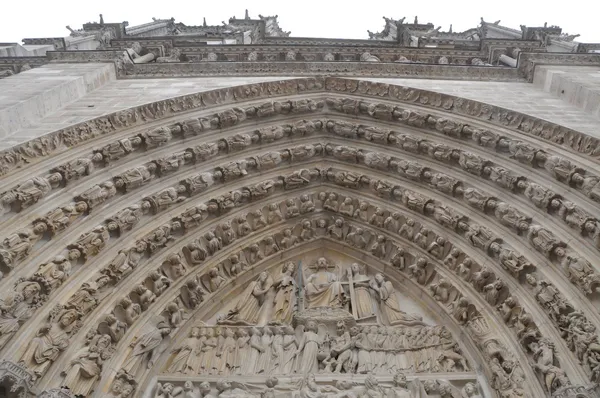 Notre-Dame_de_Paris,_Tympanum_of_of_the_Last_Judgm