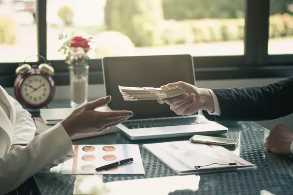 shutterstock_521200435_money.jpg