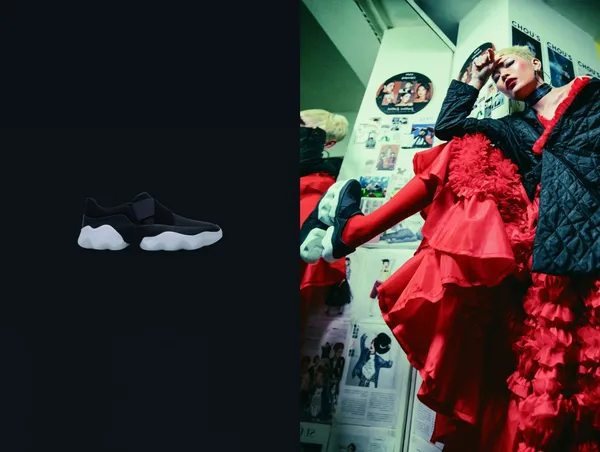 時尚產業工作者 周筱筑×Camper Twins系列深灰色休閒鞋，NT$8,280。.jpg