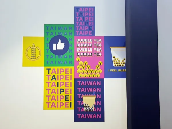 Facebook台灣新辦公室牆面海報-20190411_124111.jpg