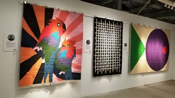 IKEA Art Event 地毯垂掛牆面.jpg
