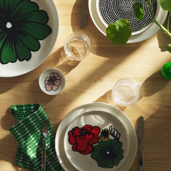 Marimekko-好樣-打破餐桌擺設的框架，創造餐桌詼諧歡樂氛圍。.jpg