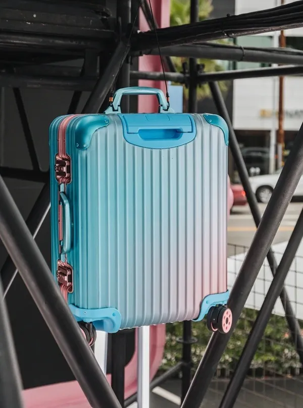 rimowa.jpg