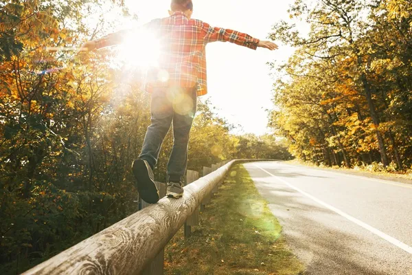 shutterstock_736538449_balance.jpg