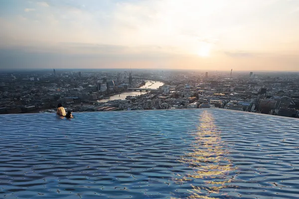 infinity pool 02.png