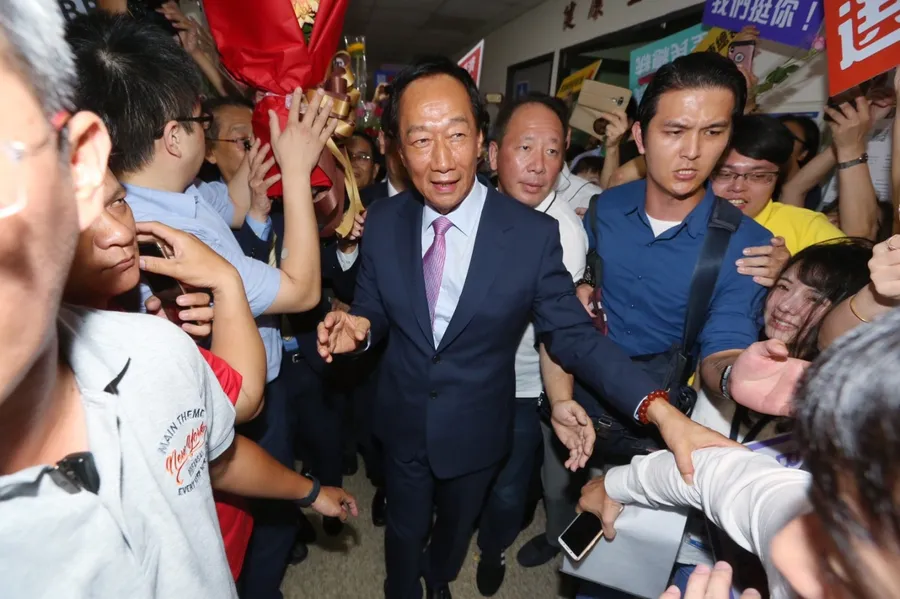 【最後一場股東會】郭台銘：任內無愧良心，選總統對鴻海股價有幫助