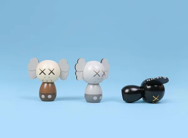KAWS-holiday-japan-17.jpg