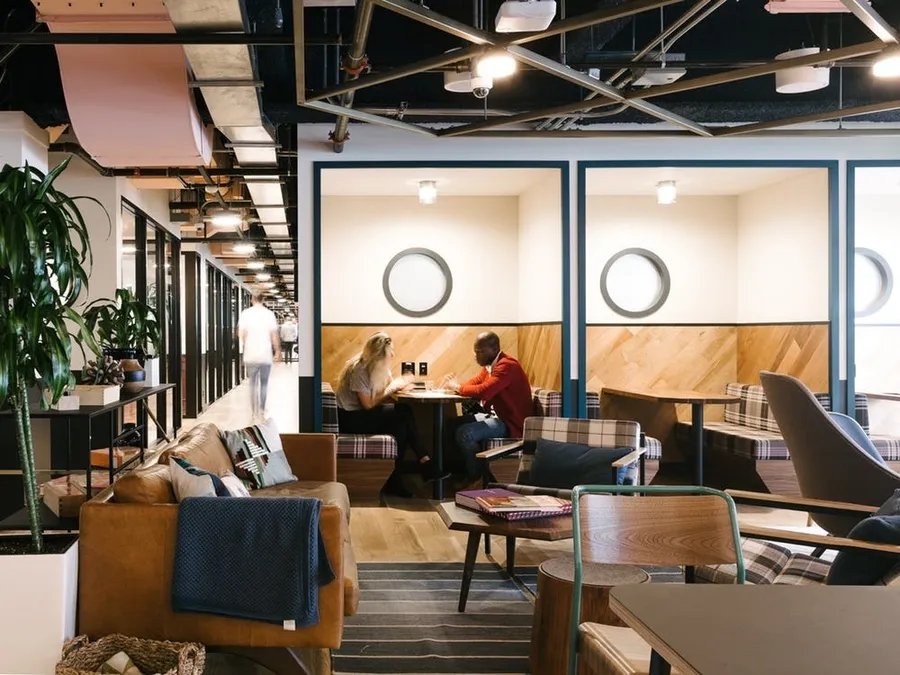 加薪才願意回辦公室工作？英國上班族僅17%想返回公司，老闆怎麼接招？