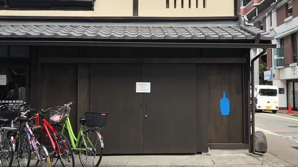 進駐京都市中心！Blue Bottle 藍瓶咖啡期間限定快閃店登場，預告「京都2號店」今年秋天正式揭幕！