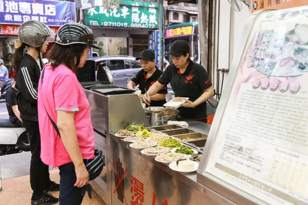 怕食安出包，外送平台納管有用嗎？其實消費者更在乎這件事 