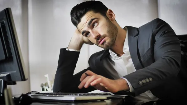 shutterstock_758024713_boring.jpg