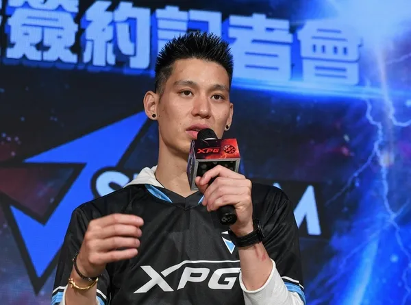 NBA球星林書豪出席XPG記者會鼓勵電競選手勇於挑戰自己，保持自信.jpg