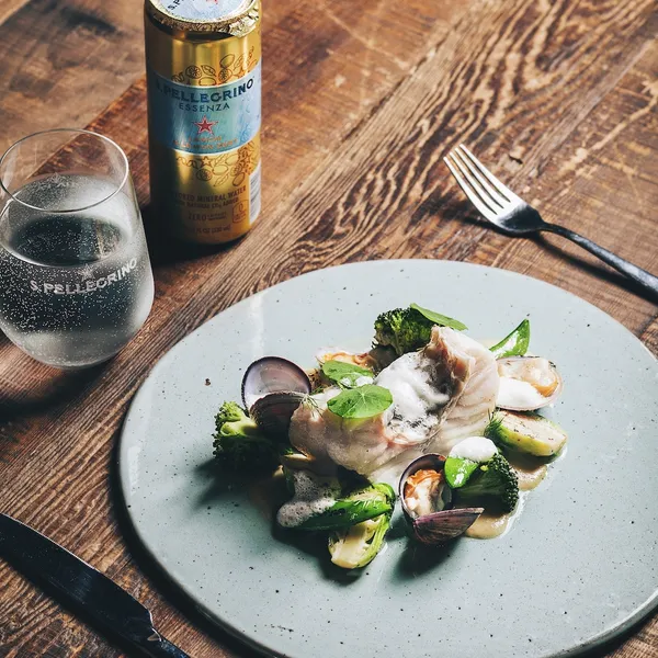 S. Pellegrino Essenza零卡香氛氣泡飲＿合作商家＿VG The Seafood B