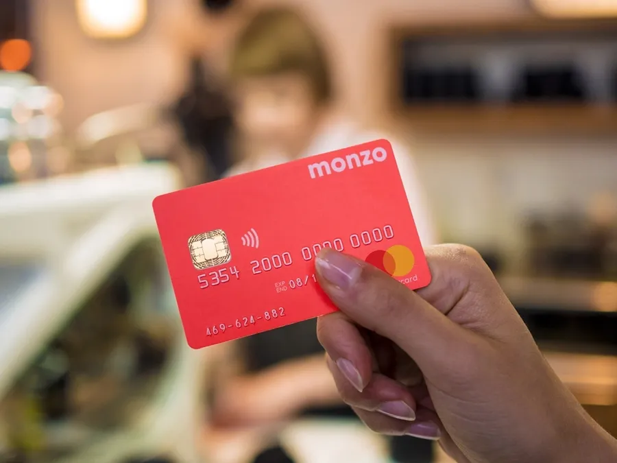 黑卡情結或吸睛手段？紅遍英國純網銀Monzo，竟推出實體金屬卡訂閱服務