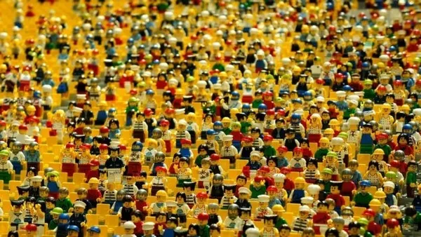 AI 產業的寄生上流？像螞蟻一樣多的「資料工人」，如何支撐尖端科技的運作？ 