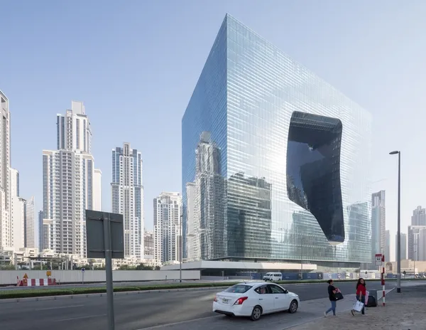 01_ZHA_Opus_Dubai_photo_laurianghinitoiu-© Laurian