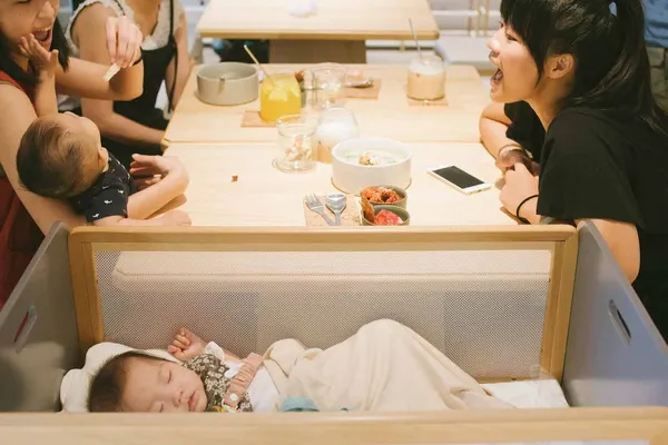 NICE TO MEET U newborn & café_是一間歡迎大人、小孩與小嬰兒的咖啡館。