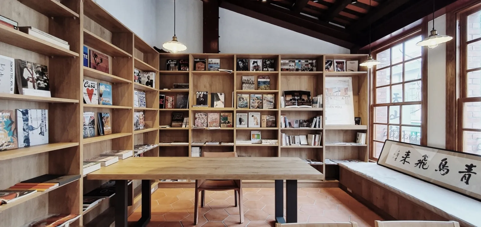 大稻埕1920年代街屋化身書店！「青鳥居所」新開幕，以文藝、文學、思想、生活風格為主題選書| ShoppingDesign