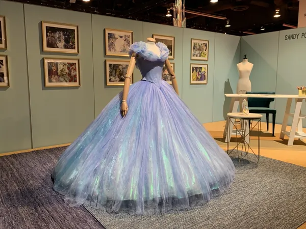 Diseny D23 exop 26.jpg