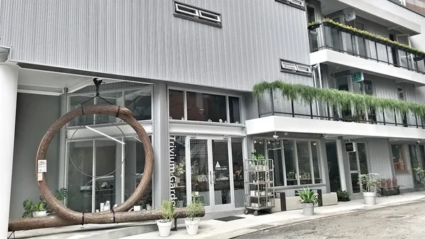 重新定義老鐵皮屋工廠！台中新興微聚落「中興工廠」，集結花藝、甜點、選物、創造