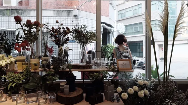 中興工廠_花店室內.jpg