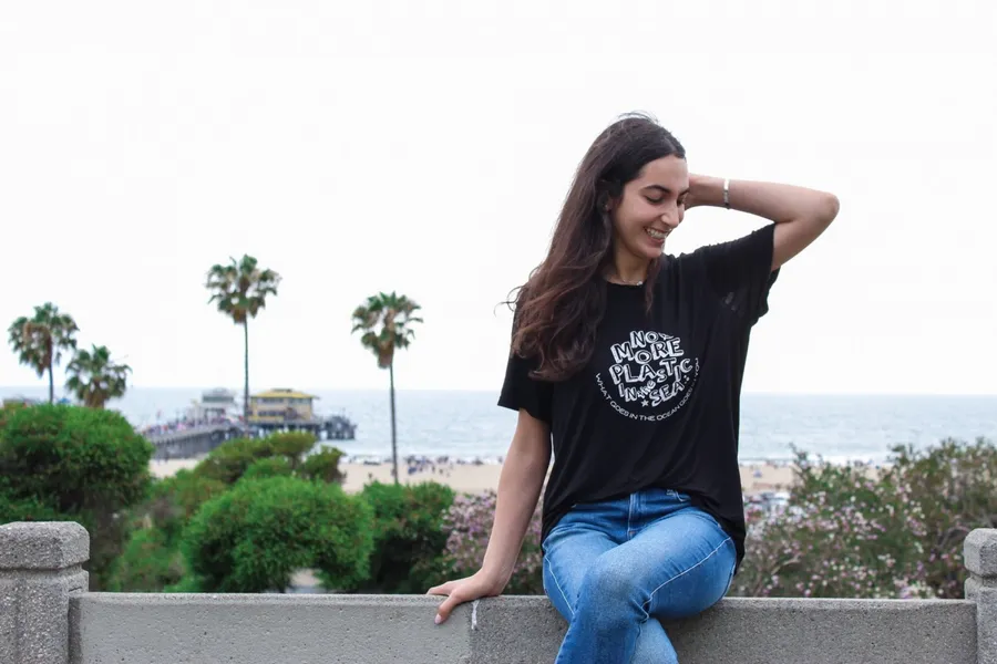 廢棄牛奶做出潮牌T-shirt！環保衣售價新台幣1,800元起