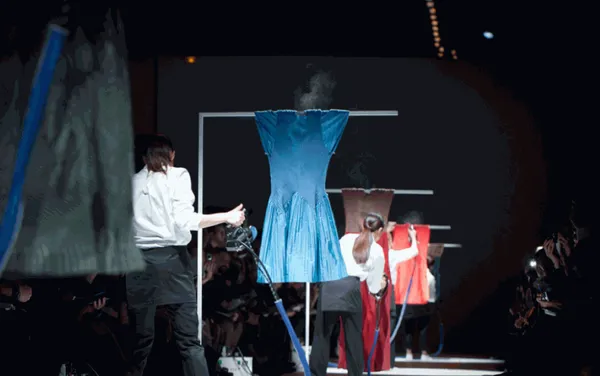 蒸氣延展_ISSEY MIYAKE_2_s.png