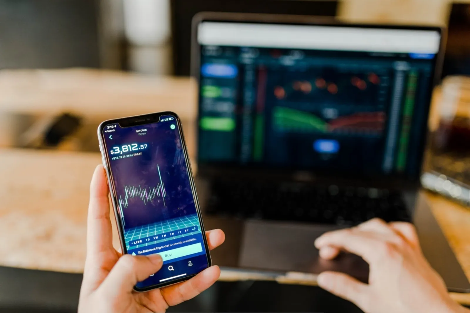 從排斥到擁抱，金融業看見 DeFi 新機會！監理機構、銀行業都有何布局？