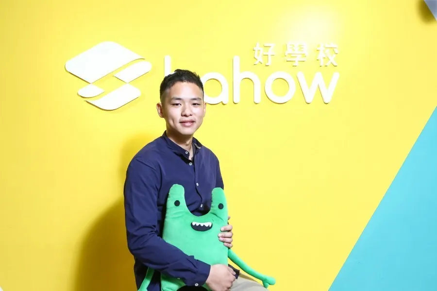 28歲青年鑽研「Python＋股市」，最後卻靠線上課程賣出千萬身價