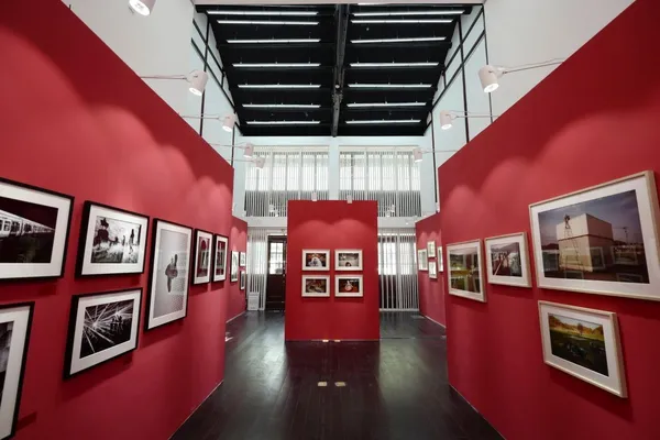 【新聞圖片5】主展場_街頭攝影大師Alan Schaller及野口晉聯合展區_leica.JPG
