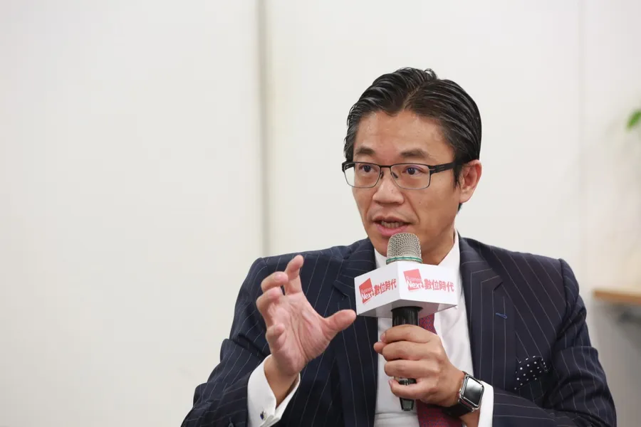 AI領先企業狠甩對手12倍！BCG揭關鍵在「老闆有沒有下場」，10-20-70法則決定成效