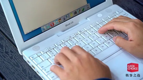 iBook5.jpg