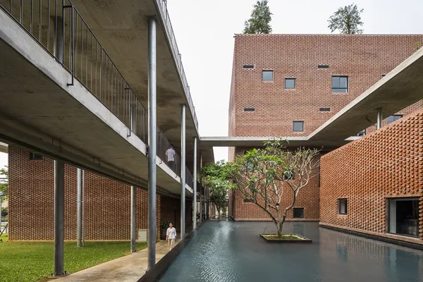 Viettel_Academy_03_2019 Dezeen Awards_Hiroyuki Oki