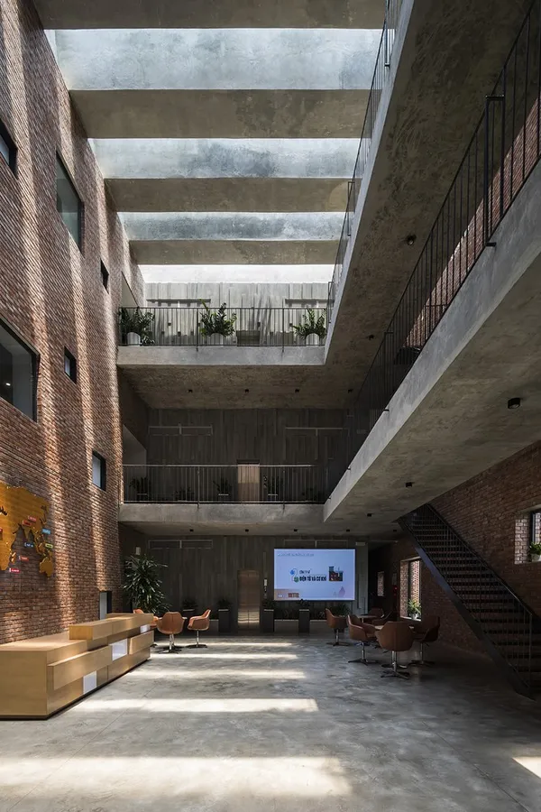 Viettel_Academy_07_2019 Dezeen Awards_Hiroyuki Oki