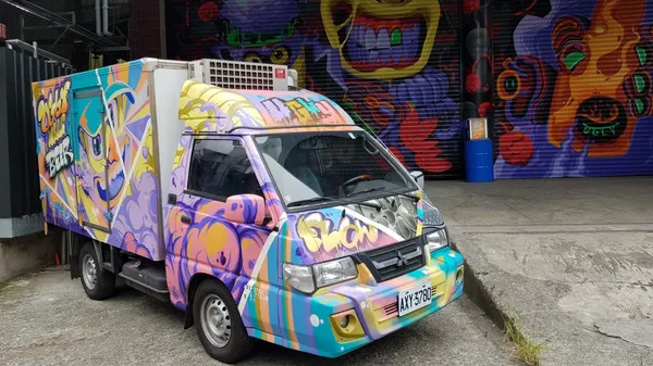 卡車(酉鬼啤酒)_01.jpg