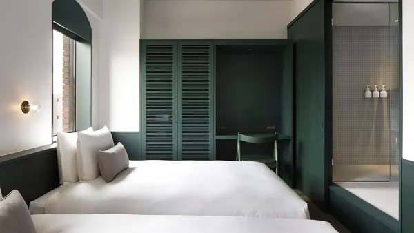 東京質感旅店再加一！馬喰町 DDD Hotel 結合設計與藝廊，35 年傳統商旅大變身
