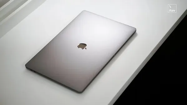 MacBook Pro16.jpg