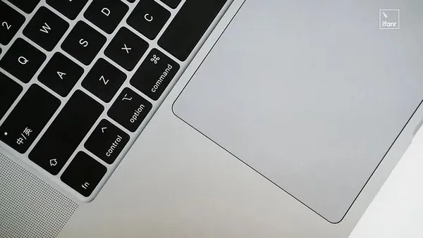 MacBook Pro15.jpg