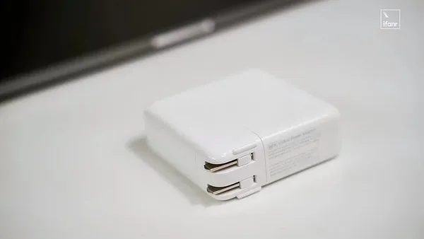 MacBook Pro13.jpg