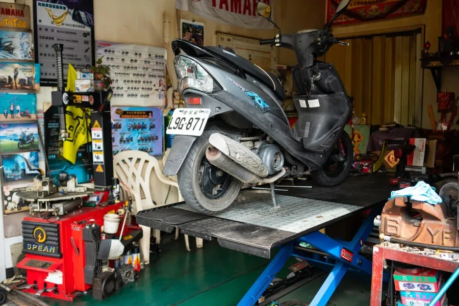 電動機車最高省1萬！行政院放寬汽機車汰舊換新資格，減稅優惠、補助一次看